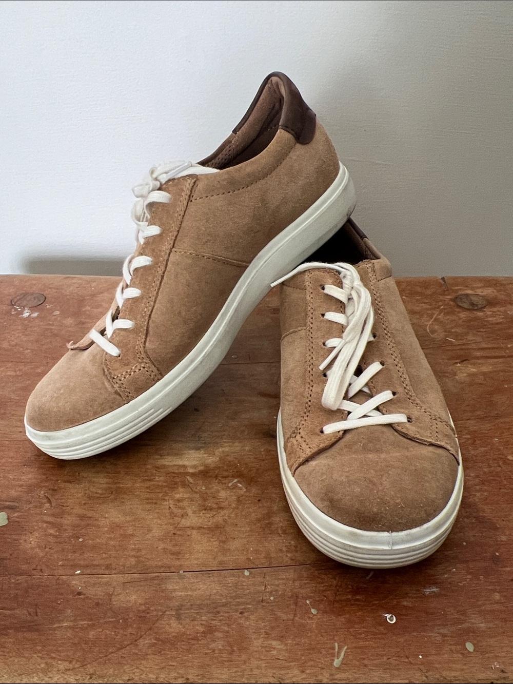 Ecco Men's Suede Sneakers in Brown and White